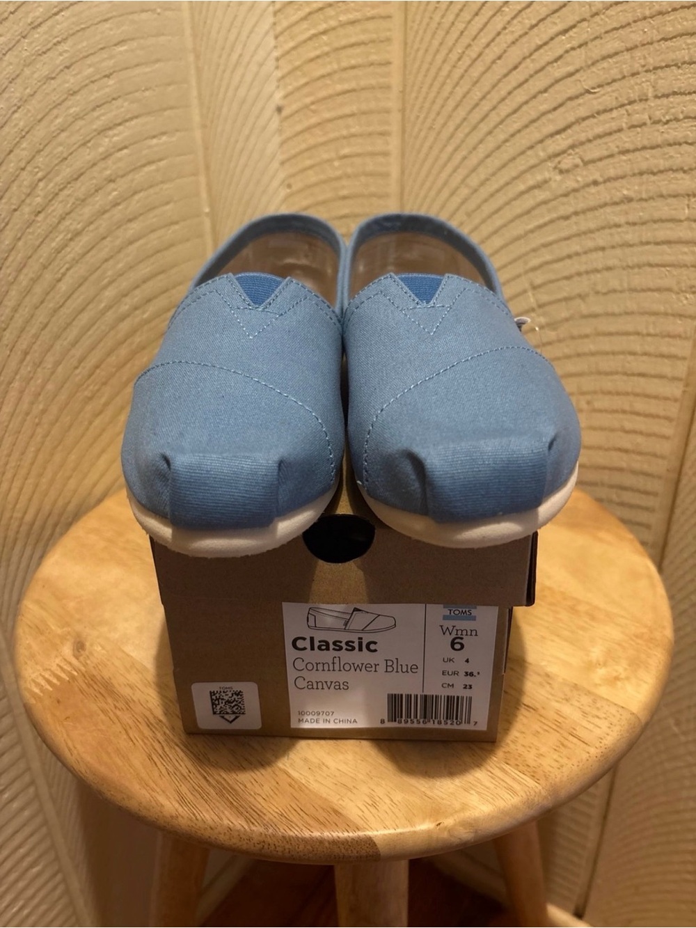Toms Classic Espadrilles in Cornflower Blue